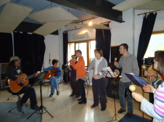 'Los cracs de Andi' ensayan junto a Pep Sala. 