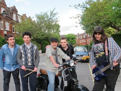 The Autistix es una banda inglesa en la que participan 3 jóvenes con autismo. 