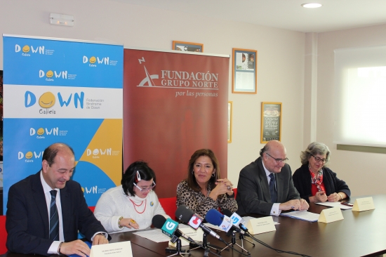 Con la firma del convenio se materializa el apoyo de Fundación Grupo Norte al programa de Empleo con Apoyo. 