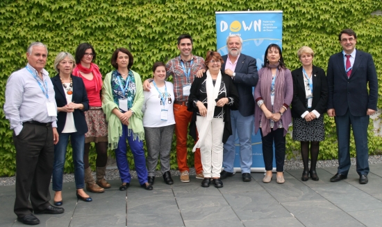 González (izda.), Agudo, Rodríguez, De la Vega, Ruth Ramos, Velázquez, Zarzuela, José Fabián Cámara, Sanjuán, Doz, y Martínez. González (izda.), Agudo, Rodríguez, De la Vega, Ruth Ramos, Velázquez, Zarzuela, José Fabián Cámara, Sanjuán, Doz, y Martínez.