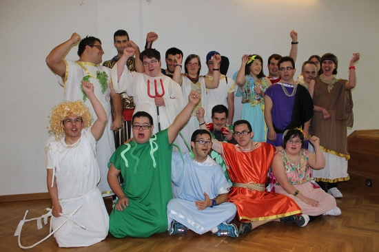 Algunos de los jóvenes actores que interpretarán 'Las pruebas de Hércules'. 