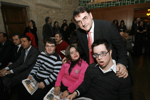 Juan Martinez junto a Elías, Pamela y Jesús 