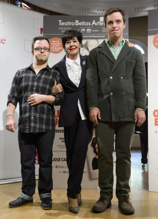 De izda. a dcha.: Aritmendiz, Velasco y Raimondi, en la presentación de la obra. 