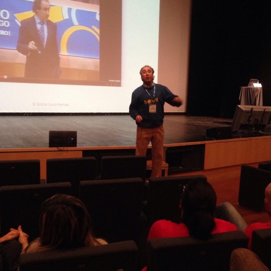 Emlio Duró durante su conferencia en el Encuentro de Familias. 