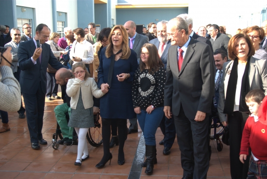 La presidenta de la Junta acompañada por el Alcalde de la ciudad y los presidentes de DOWN MÁLAGA y DOWN ESPAÑA, visitan las nuevas instalaciones 