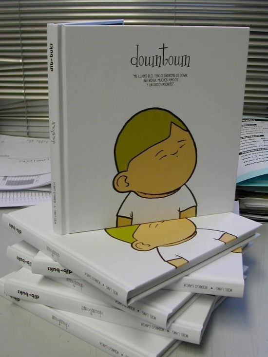 El libro reúne en 130 páginas parte de las viñetas de Blo y sus amigos. 