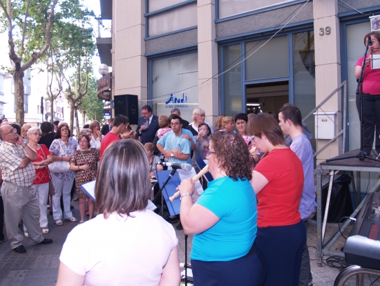 Los asitentes durante un momento de la inauguración. 
