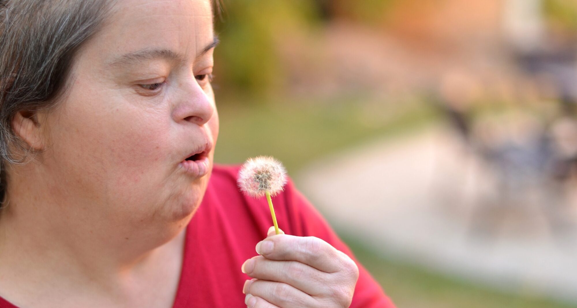 Dra. Carmona: “La enfermedad de Alzheimer está infradiagnosticada e infratratada con medicamentos sedantes”