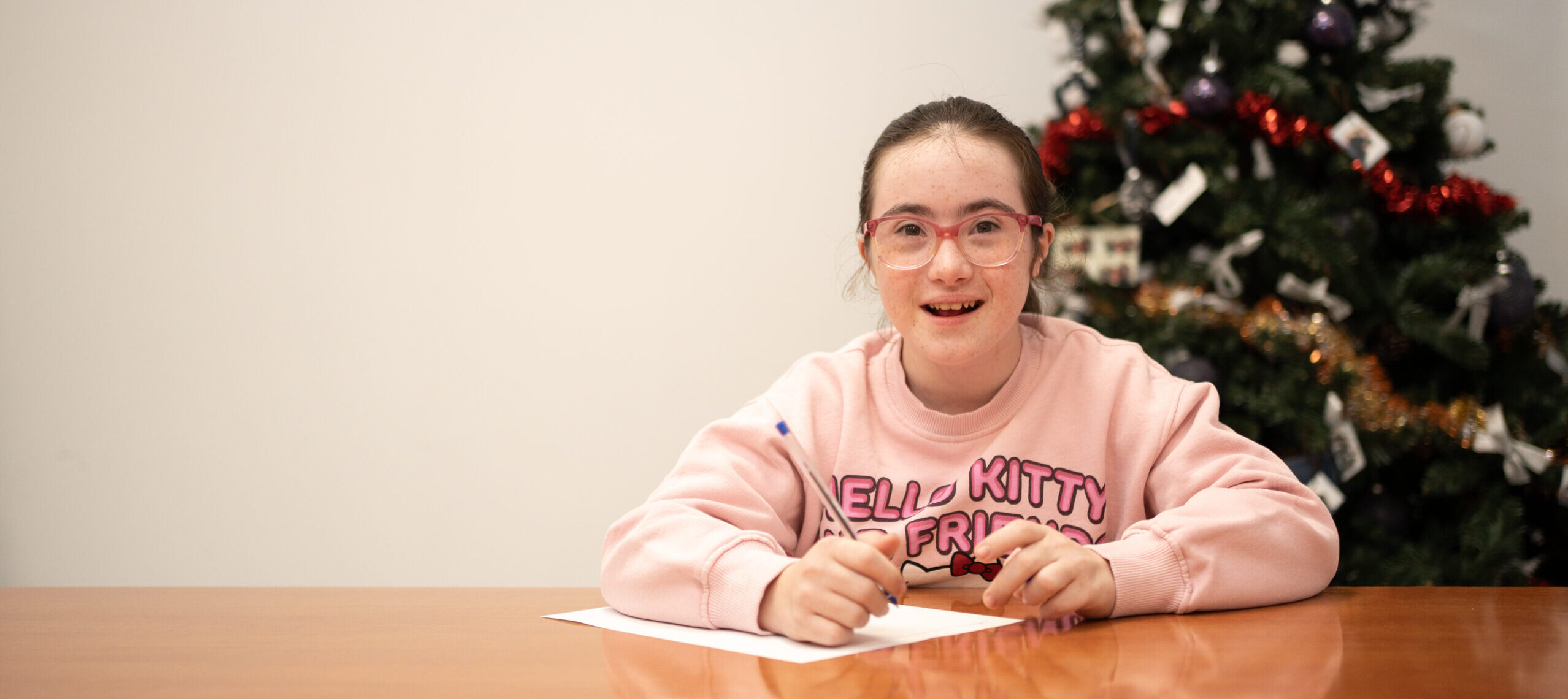 Juan, Conceso, Paula, Claudia y Lucía son los protagonistas de nuestra campaña de Navidad. Conoce sus deseos para 2026