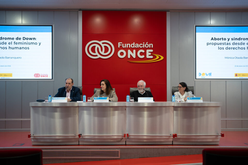 Ir a Mateo San Segundo: “Este libro abre un debate sobre la dignidad y la discriminación que sufren las personas con discapacidad”