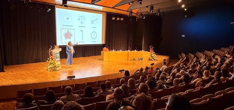 Ir a M. Bolarín: «No hacer testamento es un error demasiado común. Planificar a tiempo es la mejor forma de cuidar»